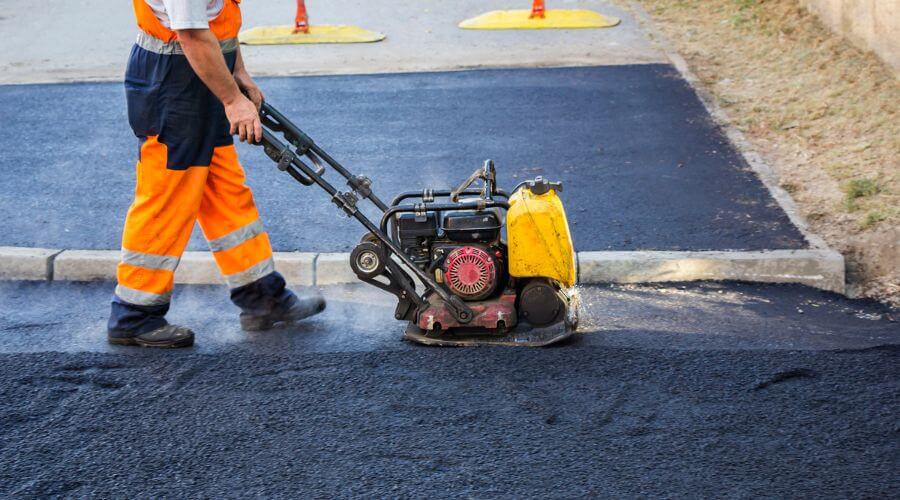 Professional gutter cleaning in Goldens Bridge, NY